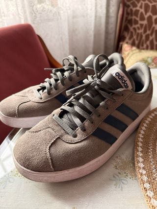 Zapatillas Adidas y vans talla 42