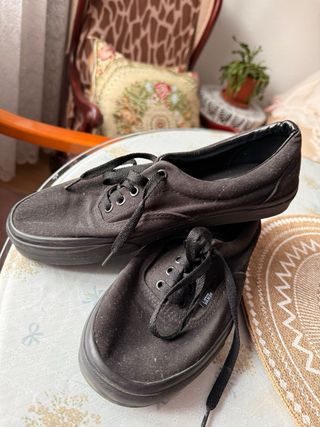 Zapatillas Adidas y vans talla 42