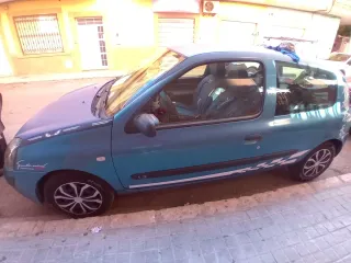 Renault Clio 2003