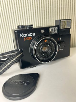 Cámara Konica Pop Negra