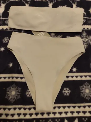 Costume due pezzi slip 40 reggiseno 42 Nuovo