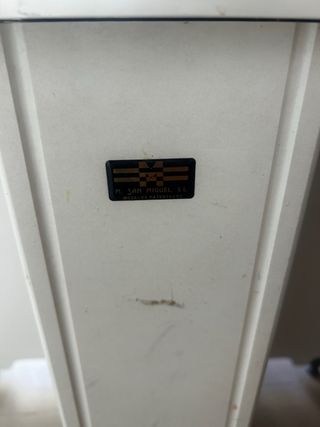 Mesa plegable libro blanca