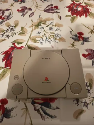 PlayStation 1 PS1 SCPH-1002 Ricondizionata