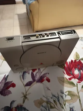 PlayStation 1 PS1 SCPH-1002 Ricondizionata