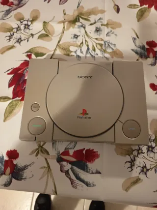 PlayStation 1 PS1 SCPH-1002 Ricondizionata