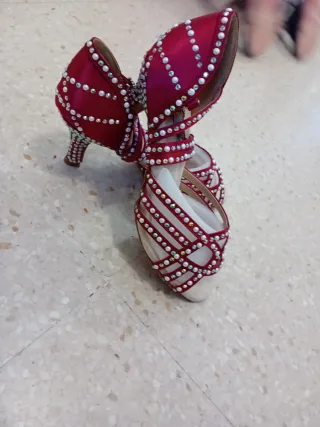 Tacones para baile, rojos, sin usar