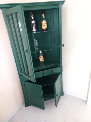 Mueble de esquina verde