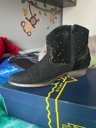 Botín negro ante con brillos Dilav Shoes