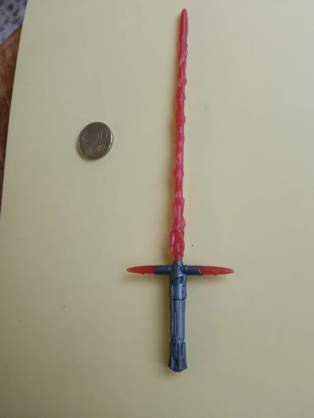 Espada Star Wars Kylo Ren