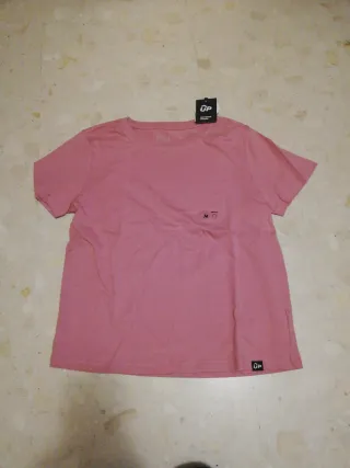 3 Camisetas Talla M de color beige, rosa y granate