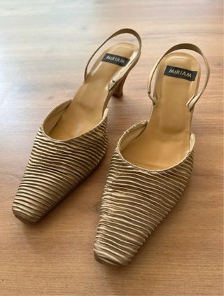 Zapatos de fiesta Miriam dorados drapeados