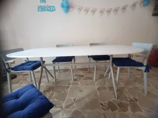 Tavolo Ikea Bianco 183x90cm e 6 sedie Ikea grigie