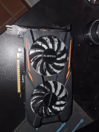 Scheda Grafica Gigabyte GTX 1050 Ti 4GB