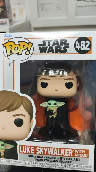 Funko Pop! Star Wars Luke Skywalker con Grogu 482