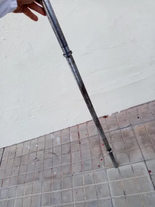 Barra de bíceps de metal