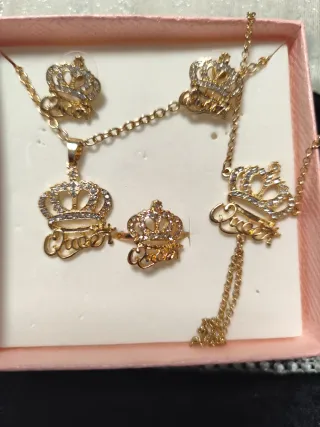 CONJUNTO NIÑA Pendientes,colgante,anillo y manita