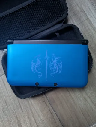 Nintendo 3DS XL Fire Emblem awakening console blu