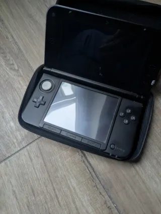 Nintendo 3DS XL Fire Emblem awakening console blu