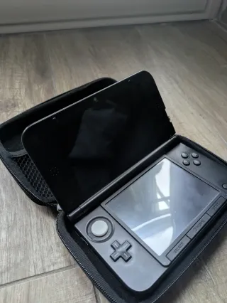 Nintendo 3DS XL Fire Emblem awakening console blu