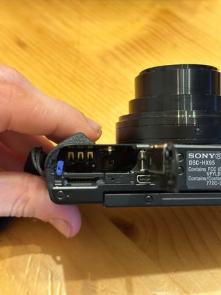 Sony DSC HX95 Schermo ribaltabile - parti/riparare