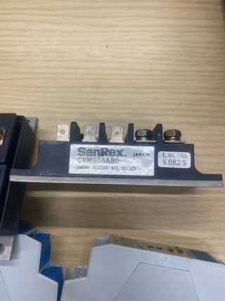 Lote material eléctrico SanRex, CEAG