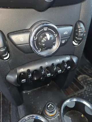 MINI One 1600cc 12 meses garantía