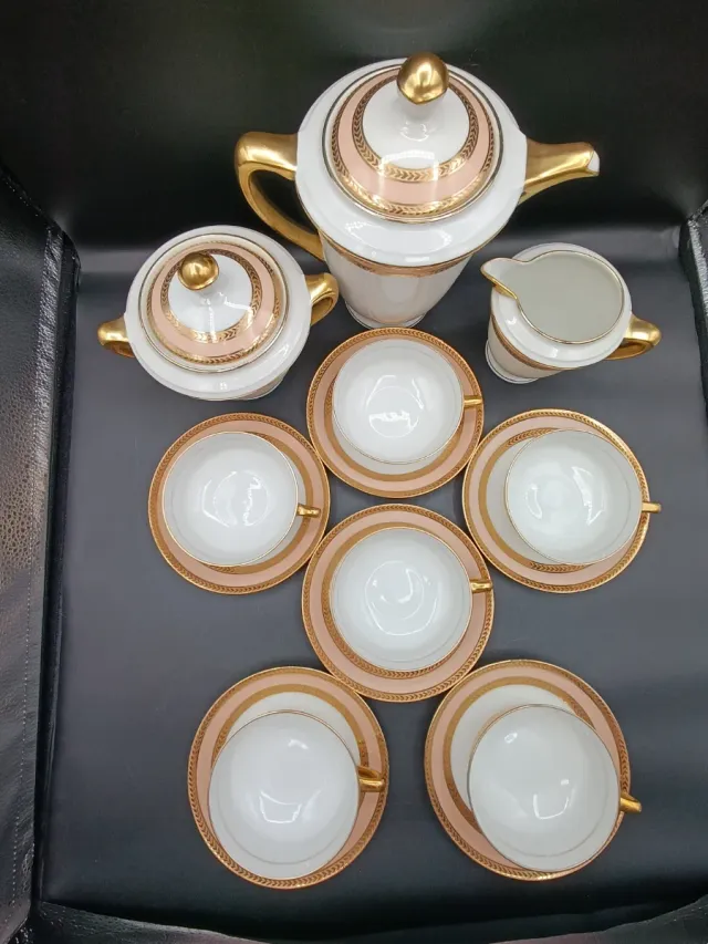 Set da tè in porcellana UC de Limoges