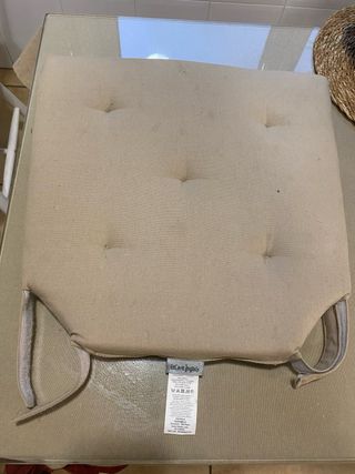 Mesa de cocina Ikea con 4sillas + cristal