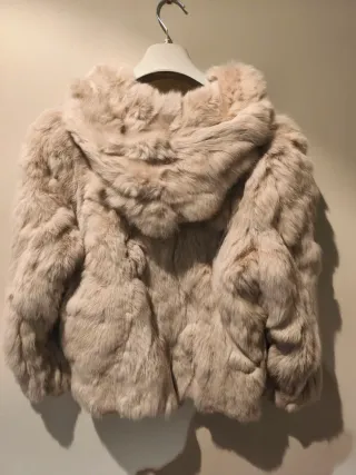 Chaquetón piel conejo beige