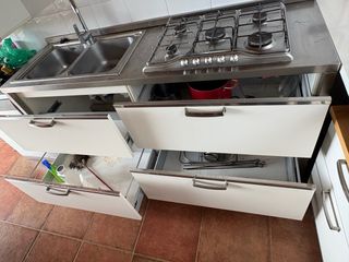 Mueble cocina con pica y fuegos