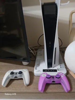 PS5 con lettore disco + 2 Joypad + Giochi