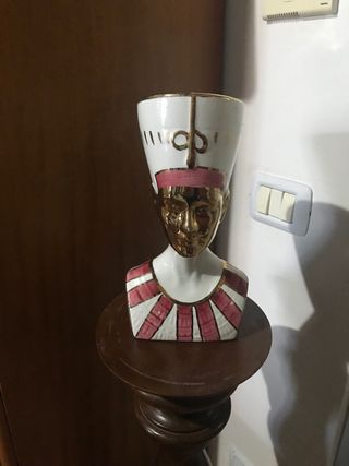 Mezzo busto di Tutankhamon