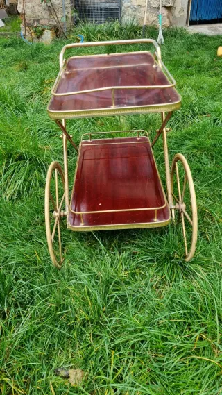 Carrito de ruedas madera y metal