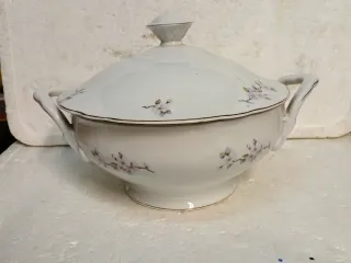 Zuppiera vintage porcellana fior di pesco