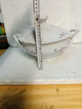 Zuppiera vintage porcellana fior di pesco