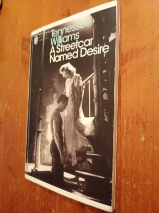 A Streetcar Named Desire (Modern Classics (Peng...