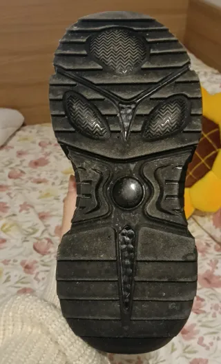 Zapatillas negras Polinesia