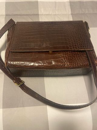 Bolso bandolera efecto cocodrilo