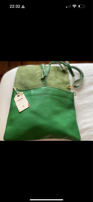 Bolso de piel verde