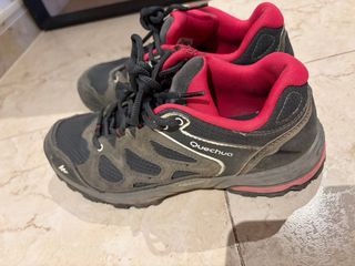 Zapatillas Montaña Quechua Gris/rosa