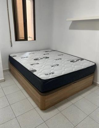 Canapés abatibles de madera y tela