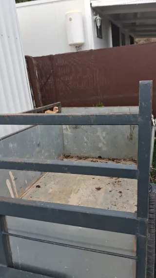 Remolque caja ligera