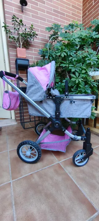 Carrito de muñecas tipo Bugaboo