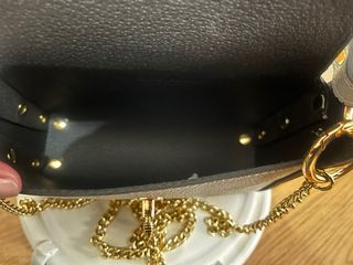 Bolso gris en piel italiana Golden Bee (abeja)