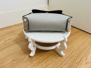 Bolso gris en piel italiana Golden Bee (abeja)