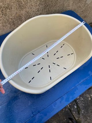 Cama Plástica para Perro Beige