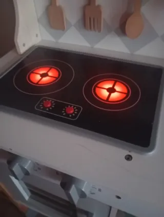 Cocinita de madera infantil