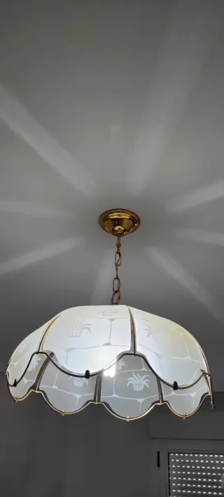 Lámpara colgante cristal y metal dorado