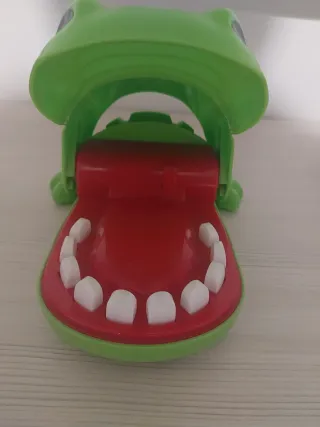 Cocodrilo sacamuelas de juguete