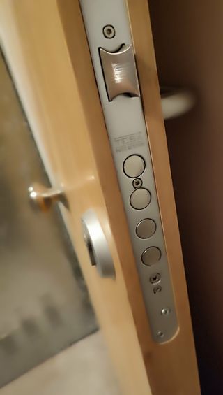 Puerta de entrada vivienda